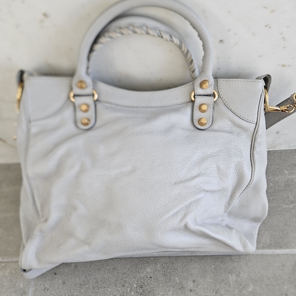 Balenciaga Light Grey City Bag with Crossbody Strap Gold accs. Medium - Picture 4 of 17